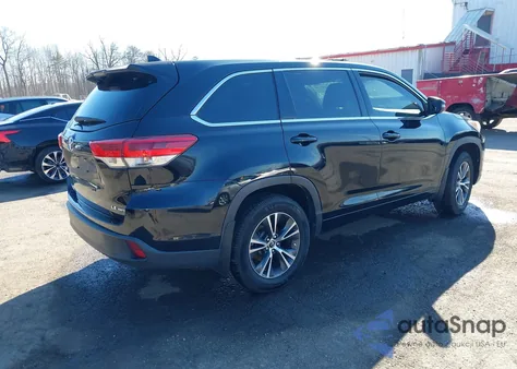 2017 Toyota Highlander Le Plus from USA, damaged, VIN 5TDBZRFH3HS371971